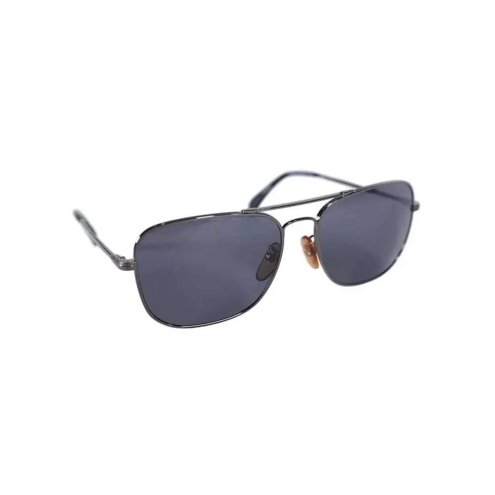 DAVID BECKHAM EYEWEAR built guy